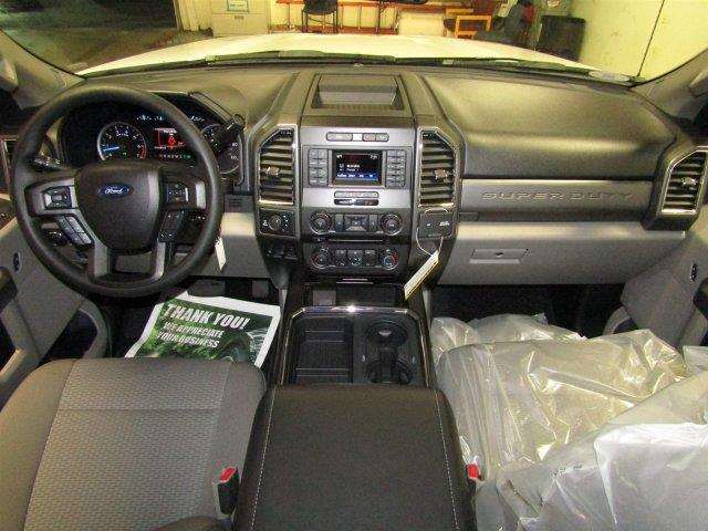 2017 Ford F-250 Super Duty XLT Crew Cab 4WD V8